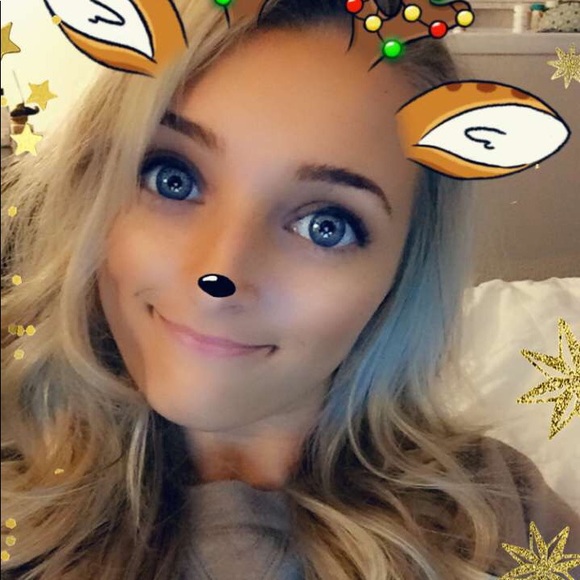 Like this post to “save” my closet! 🥰❤️ - Picture 5 of 8